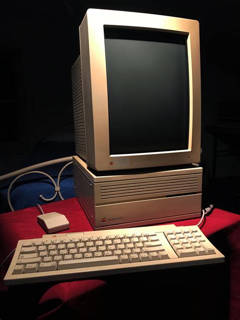 Macintosh Iici With Single Portrait Monitor Rvintageapple