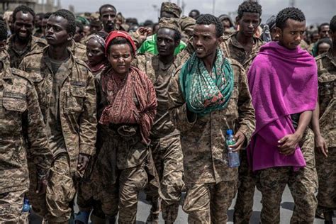 Captured Ethiopian Soldiers Marched Through Tigray To Prison The New