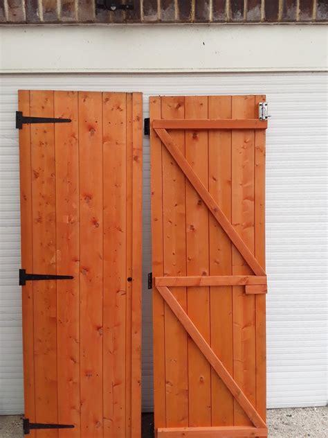 set of shed doors in CM7 Braintree für 20,00 £ zum Verkauf | Shpock DE