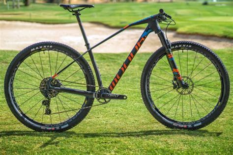 There are only two models for the 29er; Mondraker_Podium-Carbon-RR_carbon-xc-race-hardtail ...