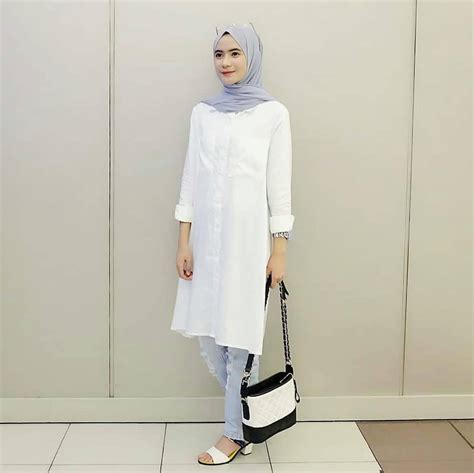 10 Ide Padu Padan OOTD Hijab dengan Kemeja Putih, Simpel nan Elegan