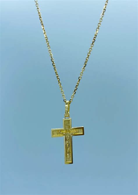 18K Gold Cross Pendant Solid Gold Crucifix Necklace 3D Etsy