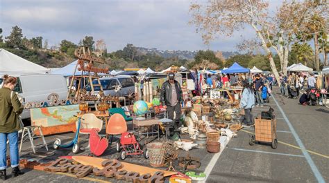 A Guide To Los Angeles Flea Markets