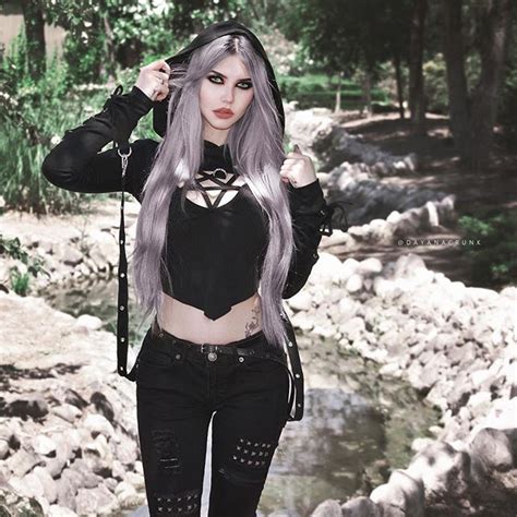 Model Dayana Crunk Outfit Killstar Gothic Outfits Fashion Goth