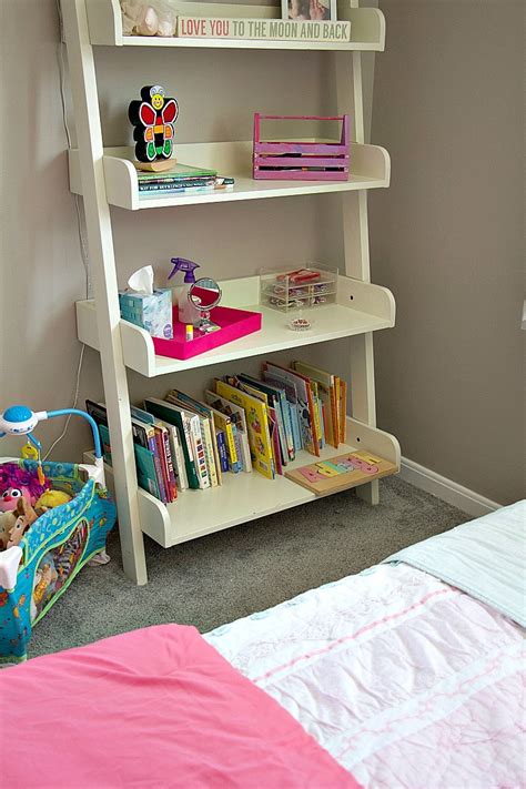 Storage and organization in a small apartment can be a challenge, whether you live alone or share the space. Organizing Hacks For Transitioning To A Big Girl Bedroom ...