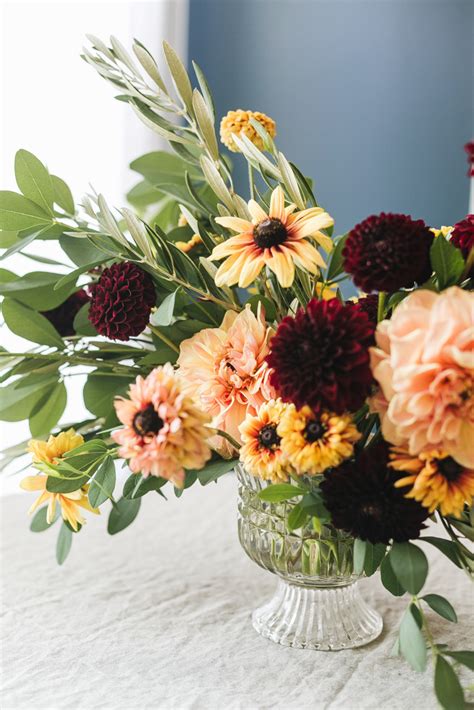 9 Diy Fall And Thanksgiving Floral Centerpieces Shelterness
