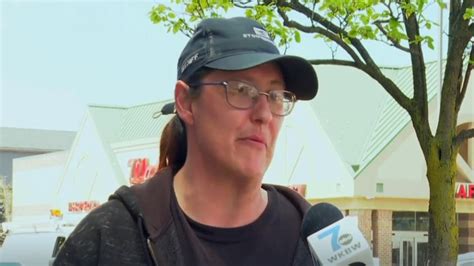 'This is unbelievable,' cry drivers of new fees to park at Walgreens