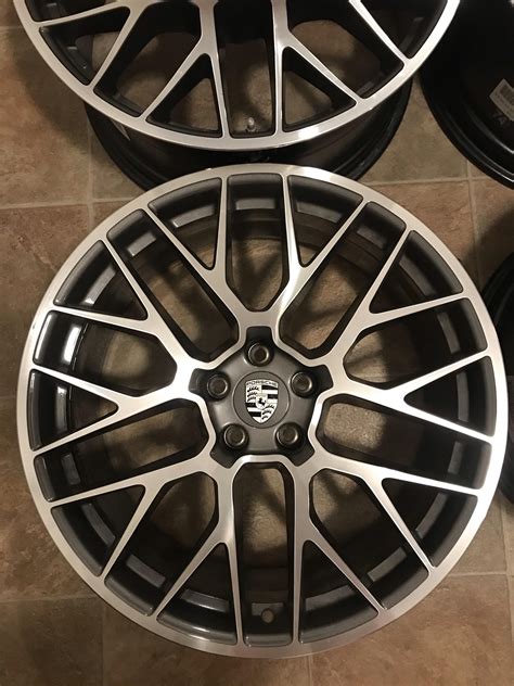 Sold Oem 20 Rs Spyder Wheels Silver And Caps 2300 Porsche Macan