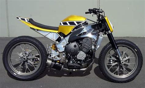 Best motorcycle gps tracker buying guide. Yamaha R1 Street Tracker by Gregg's Customs