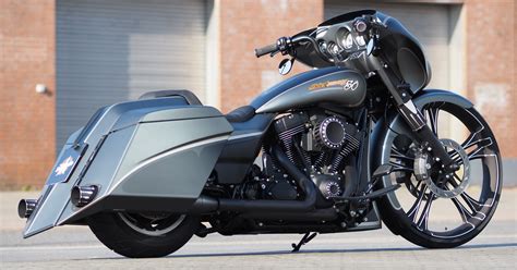 Customized Harley Davidson Touring Motorcycles By Thunderbike