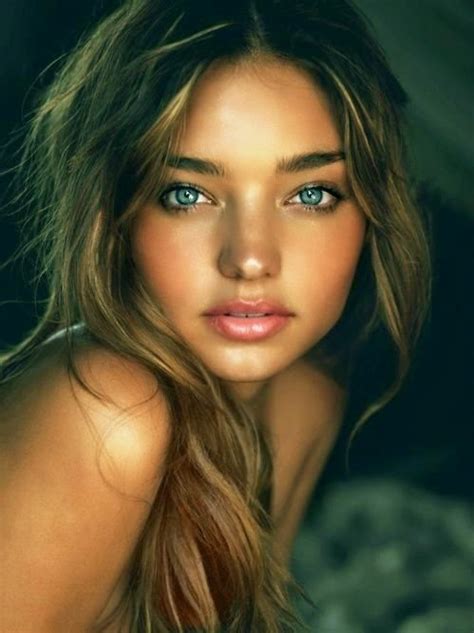 Pretty Girls With Brown Hair And Blue Eyes Tumblrmiranda Kerr Fashion And Style Tips And