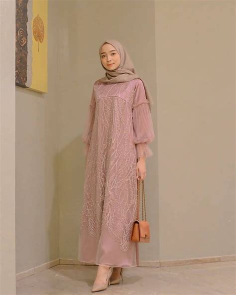 Kaftan Batik Modern Hijab Model Batik Pria Kombinasi Kain Polos Corak Batik