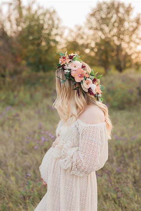 A bathtub can make for a really beautiful maternity photoshoot location. Pin on Baby photo ideas