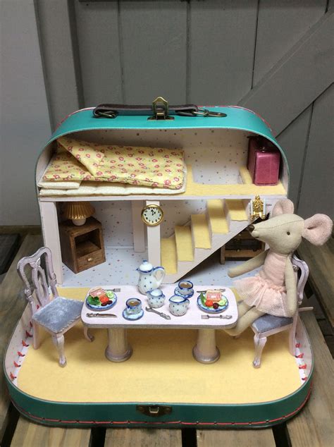 Pin By Madelinemexico On Suitcase Mini Doll House Diy Dollhouse Playset