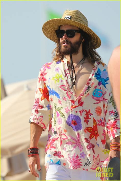 Photo Jared Leto Wears Colorful Shirt Straw Hat Walk In St Tropez 04