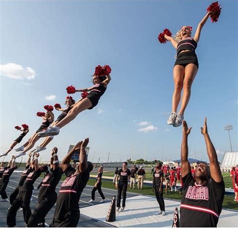 Cheer Netflix Discovered By Sarah On We Heart It Cool Cheer Stunts