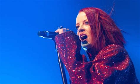Garbage Singer Shirley Manson Says She Identifies With The ‘idea Of Non Binary Hollywood411 News