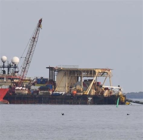 Nach angaben von nord stream 2 laufen derzeit auch in dänischen gewässern weiter die arbeiten mit dem russischen verlegeschiff «akademik tscherski». Nord Stream 2: Zweites Verlegeschiff vor deutscher Küste ...