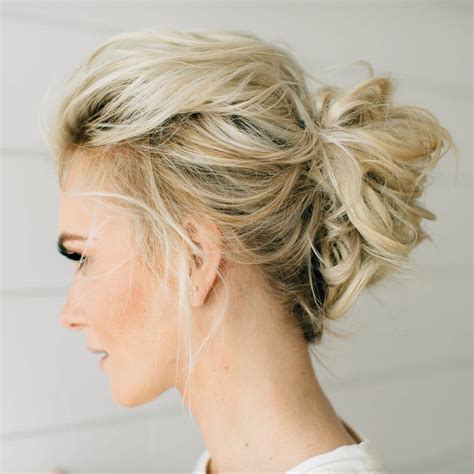 18 Messy Blonde Updo Capellistyle