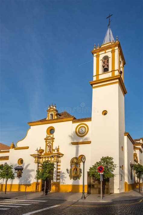 Église De Santa Maria Magdalena En Ville De Dos Hermanas Près De Séville L Espagne Image Stock