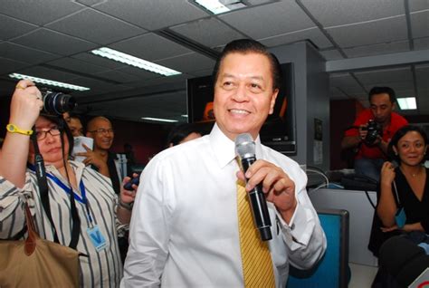 Ia juga seorang sekretaris dalam negeri dan. TV Patrol Anchor Noli de Castro PHOTO | ABS-CBNPUSH