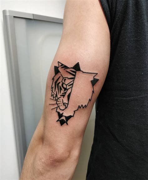 Tigre Tribal Los Mejores Tattoos Leaf Tattoos Maple Leaf Tattoo