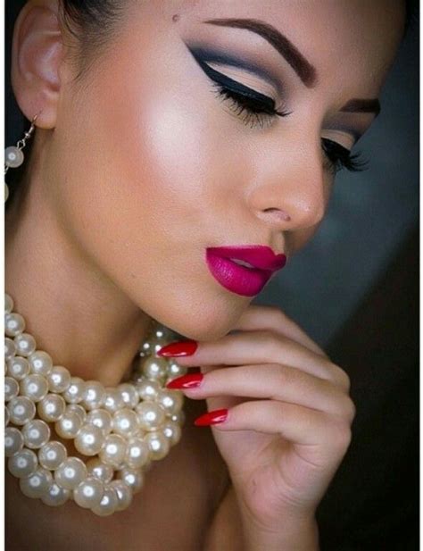 Pin By Zecret Truex On Beauty Tips Tricks And Inspiration Creative Eye Makeup Flawless