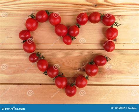 tomatoes heart stock image image of healthful bunch 117963687