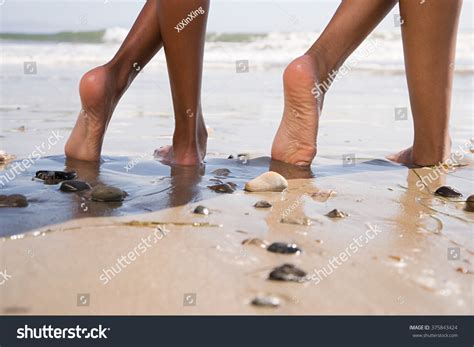 barefoot beach black woman 4 241 Ảnh vector và hình chụp có sẵn shutterstock