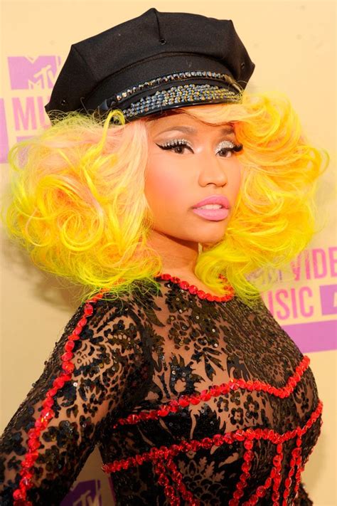 Nicki Minajs Ever Changing Beauty Look Our 10 Favorite Moments Teen