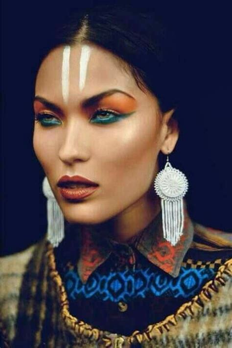 Pin By Osi Lussahatta On Ndn Tribal Makeup Native American Makeup