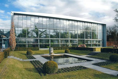 Das mitführen von hunden ist im botanischen garten nicht erlaubt, sie müssen vor dem tor warten. Botanischer Garten Augsburg Schmetterlinge Inspirierend ...