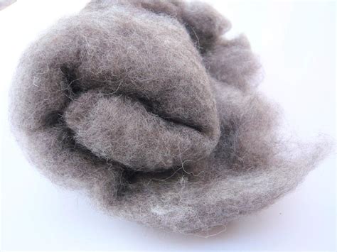 Carded Wool Batts Core Wool 100g Medium Grey Uk