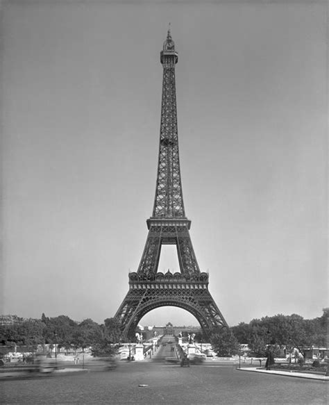 The Eiffel Tower 1887 89 Bw Photo Gustave Eiffel Come Stampa D