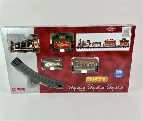 LEMAX YULETIDE CHRISTMAS Express Train Set Holiday Village Musical