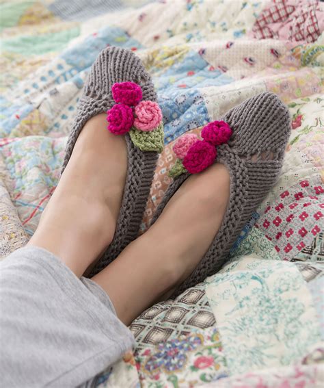 15 Knitted Slipper Sock Patterns