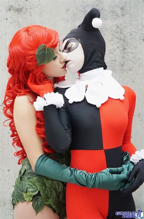 Harley Quinn And Poison Ivy Femslash Kiss Cosplay Poison Ivy Pictures