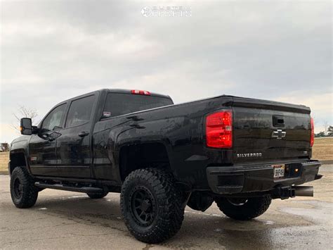 2018 Chevrolet Silverado 2500 Hd With 17x9 12 American Racing Atx Ax202 And 35 12 5r17 Toyo