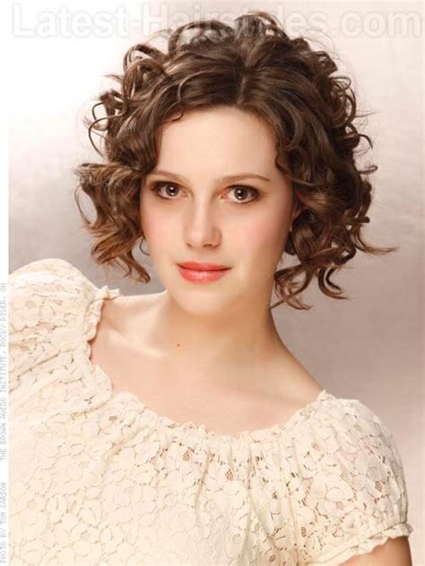 You can wear medium length hairstyles in a number of ways, in a variety of shapes and styles including straight, wavy or curly. How To Get Stunning Medium-Length Curly Hair For All Occasions