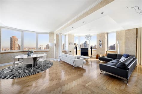 Sky High Condo - Outstanding Views | Home, Renting a house, Interior