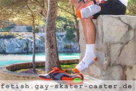 Sneax Gay Skater Fetish