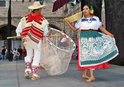 Danza De Los Pescadores Ballet Folklorico Mexico Dancer Costume