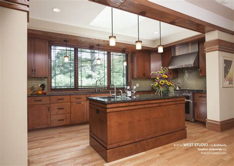 Harley bradley house opened up the floodgates for a slew of residences with strong horizontal lines and open interiors. Prairie Style Kitchen, West Studio Architects, Frank Lloyd ...
