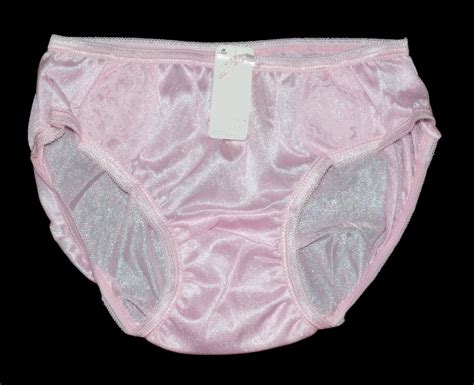 Vintage Pink Nylon Panties Bikini Hip 33 35 Nwt Classic Lingerie