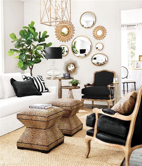 Holiday Color Trend Black White And Green How To Decorate Gold