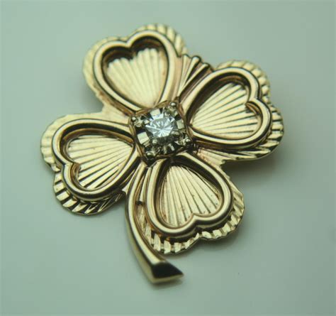 Vintage 14k Solid Gold Four Leaf Clover Shamrock And Diamond Pin From