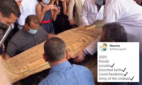 Archaeologists Open Up A 2500 Years Old Mummy Coffin In Egypt Yeah We