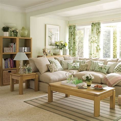 gambar model ruang tamu warna hijau klasik desain ruang keluarga