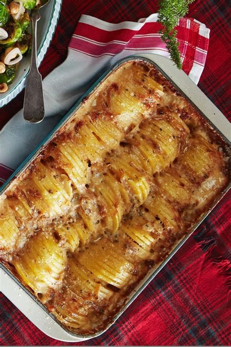 No traditional southern thanksgiving dinner is complete without all the right fixings, from cornbread dressing to macaroni and cheese. Have a True Southern Thanksgiving With These Hearty ...