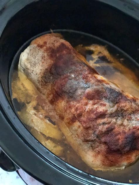Vegetable broth, boneless pork loin roast, oil, ground black pepper and 1 more. Super Simple Boneless Pork Loin In The Crockpot | Recipe ...